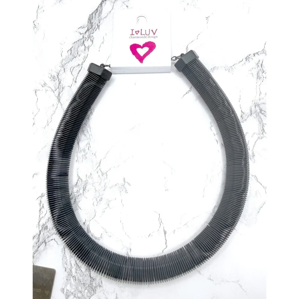 NWT I Luv Charmonde Design Black Coil Wire Collar Necklace 17
